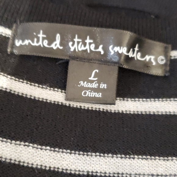 NWOT Striped Sweater with Contrast Cuff - Picture 5 of 7